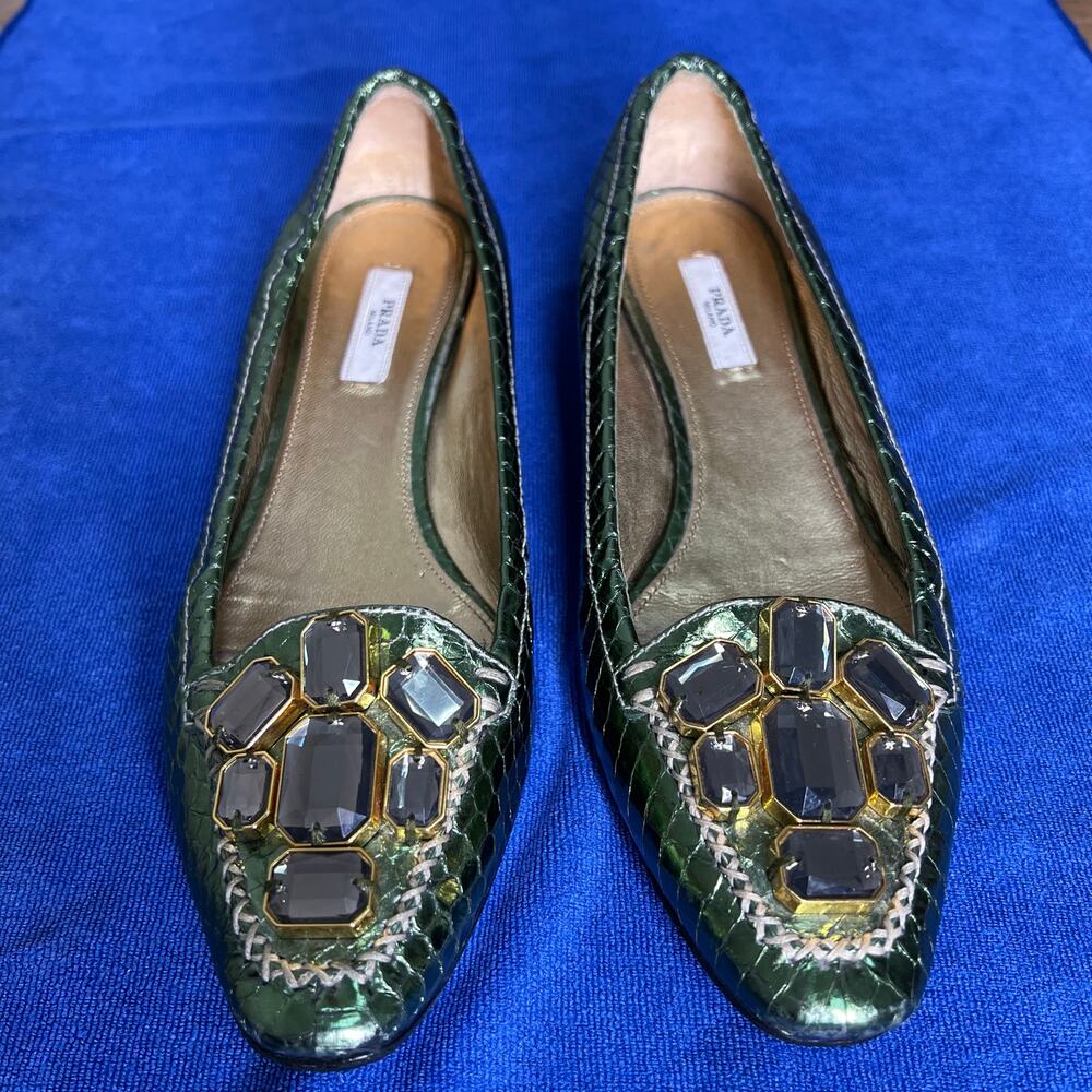 Prada Green Metallic Snake embossed Jeweled Rhinestone Ballet flats 38.5 VTG